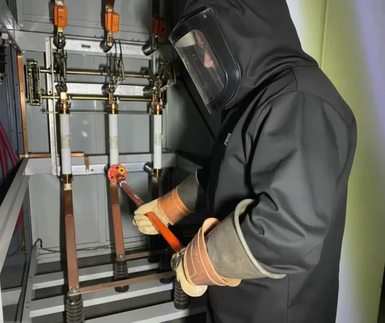 mantenimiento de subestaciones eléctricas y seccionador limitador de corriente